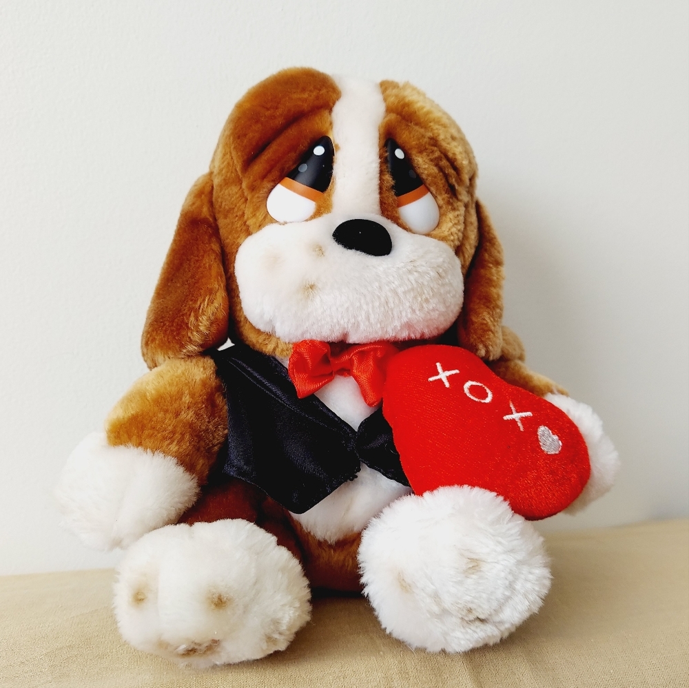 Vintage Collectible Sad Sam Plush Puppy Holding Heart George Valentino